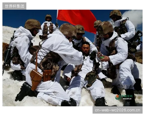 韩国队高原集训初期普遍出现缺氧反应，门将赵贤祐坦言球路判断受影响，适应期训练强度需科学控制。